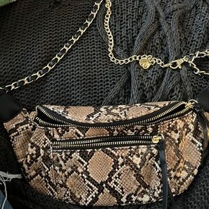 Snakeskin belt bag, never used!